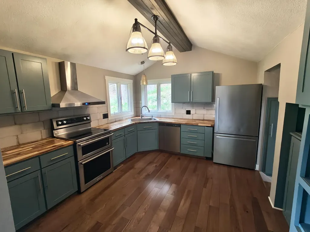 3012 Wildwood Harbor Road Evangeline Township MI 49712