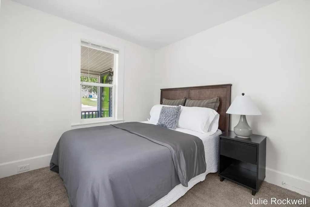 1436 Four Mile Road NE Grand Rapids Charter Township MI 49525