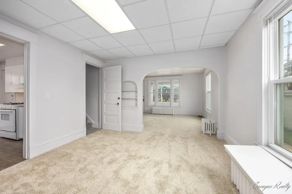 2147 Plainfield Avenue NE Grand Rapids City MI 49505