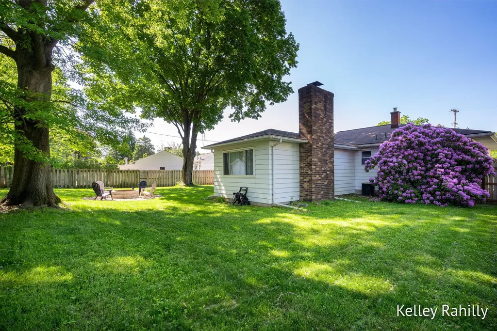 1716 Millbank Street SE Grand Rapids City MI 49508