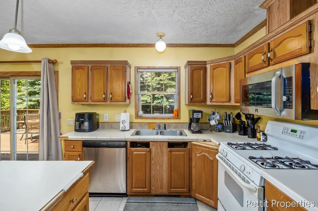 2481 Bauer Road Georgetown Charter Township MI 49428