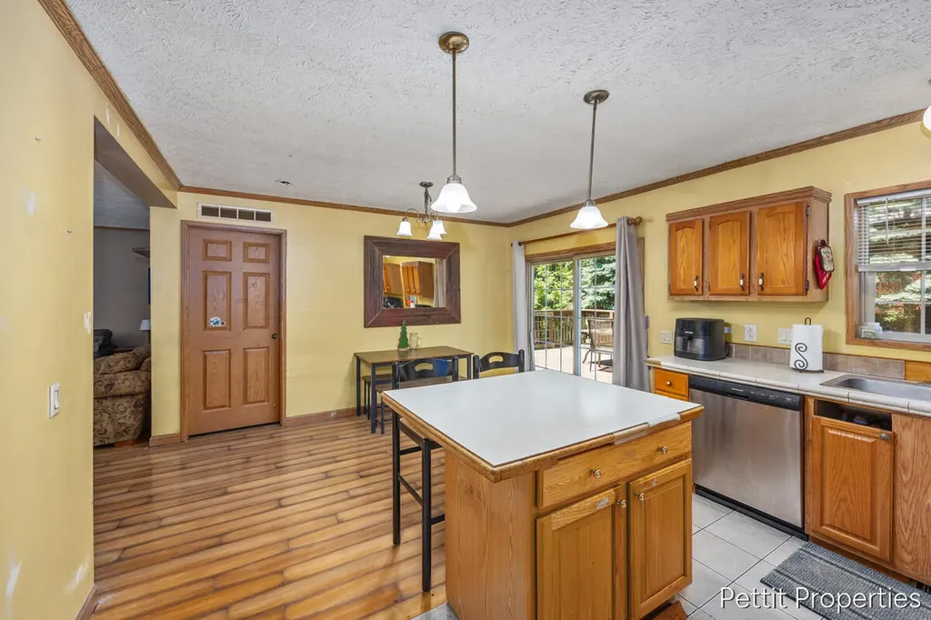 2481 Bauer Road Georgetown Charter Township MI 49428