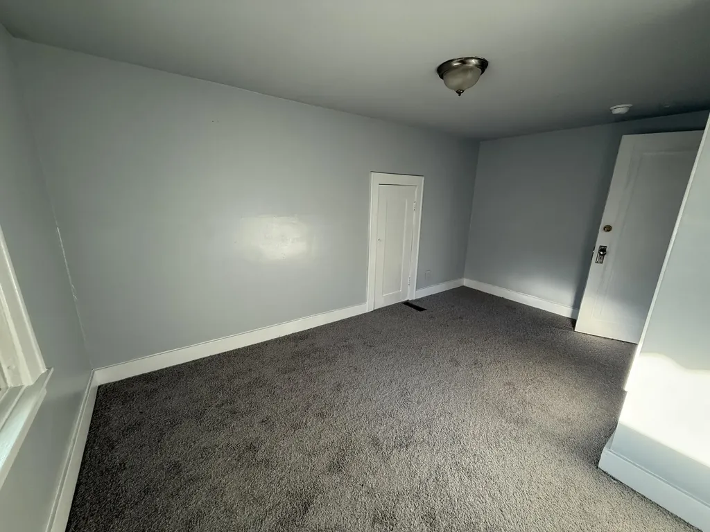 26 Edna Avenue Pontiac City MI 48341