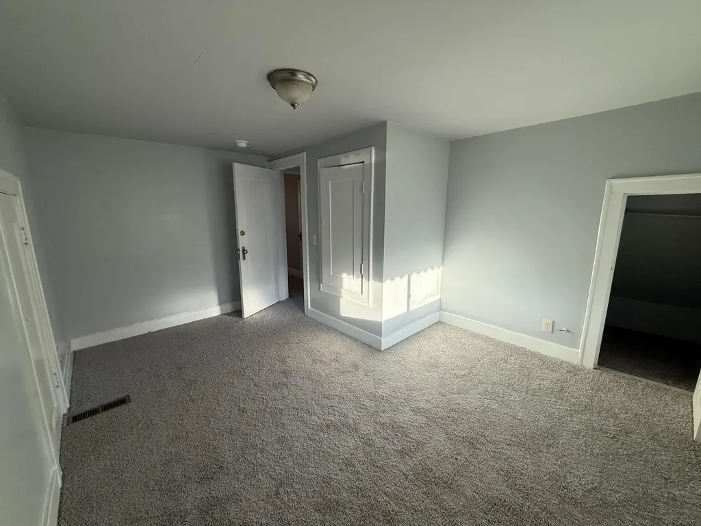 26 Edna Avenue Pontiac City MI 48341