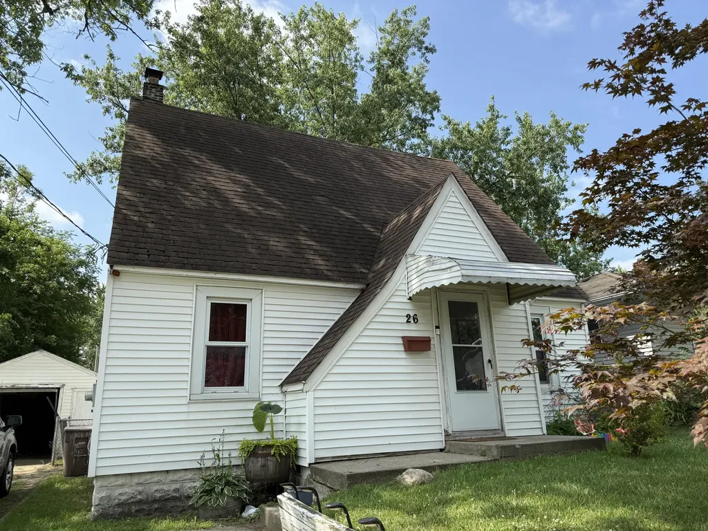 26 Edna Avenue Pontiac City MI 48341
