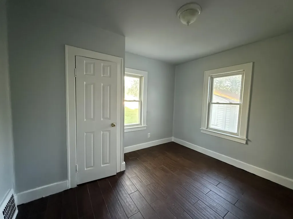 26 Edna Avenue Pontiac City MI 48341