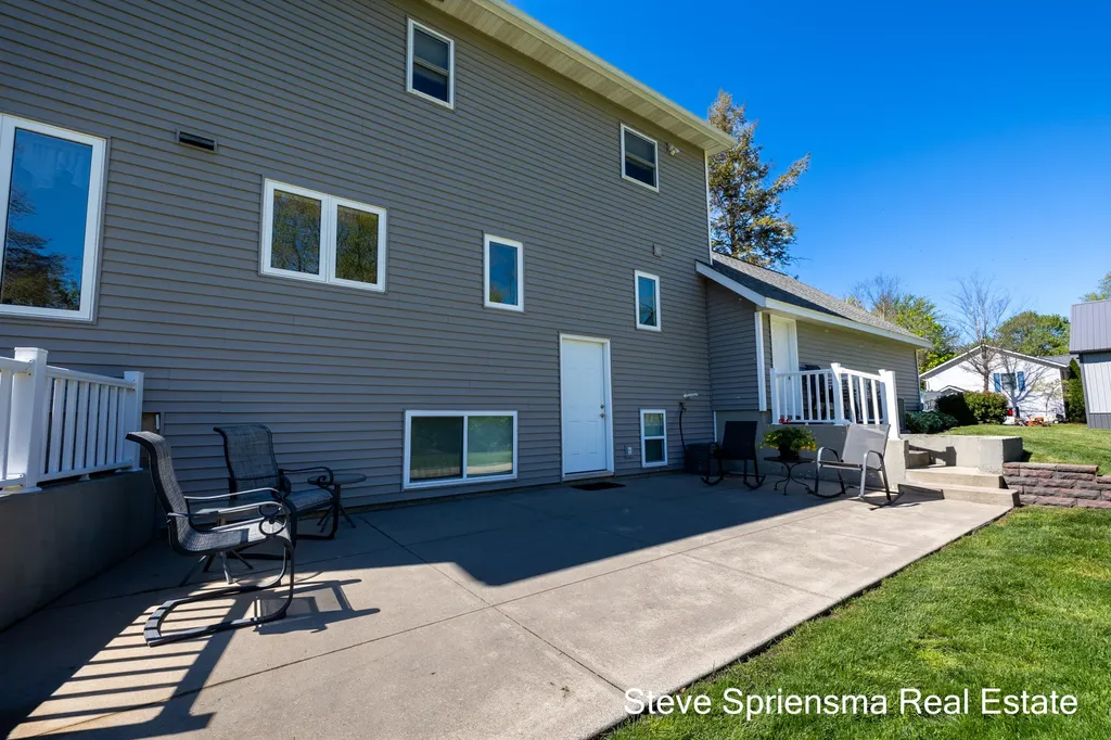 9861 Pierce Street Robinson Township MI 49464