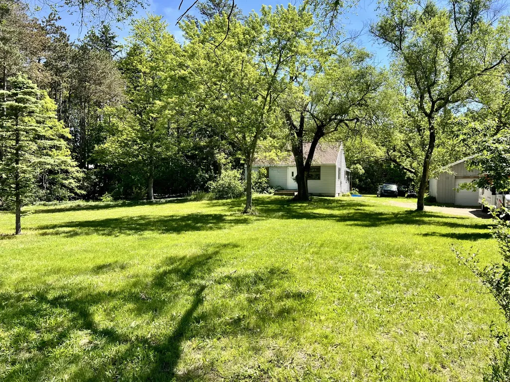 4404 S Sheridan Drive Fruitport Charter Township MI 49444