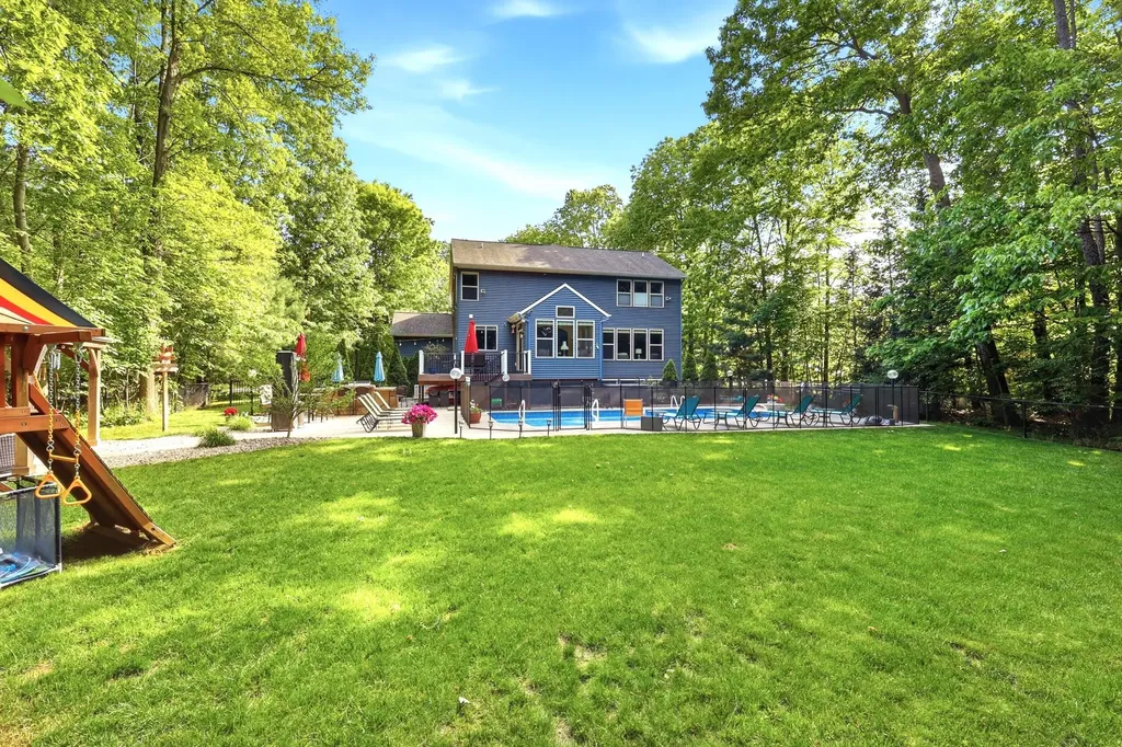 9339 Bay Harbor Court NE Algoma Township MI 49341