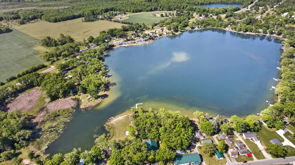 171 N Rock Lake Drive Richland Township MI 48891