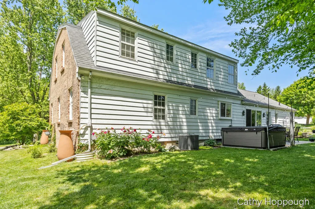 752 Ridgewood Drive Ionia City MI 48846