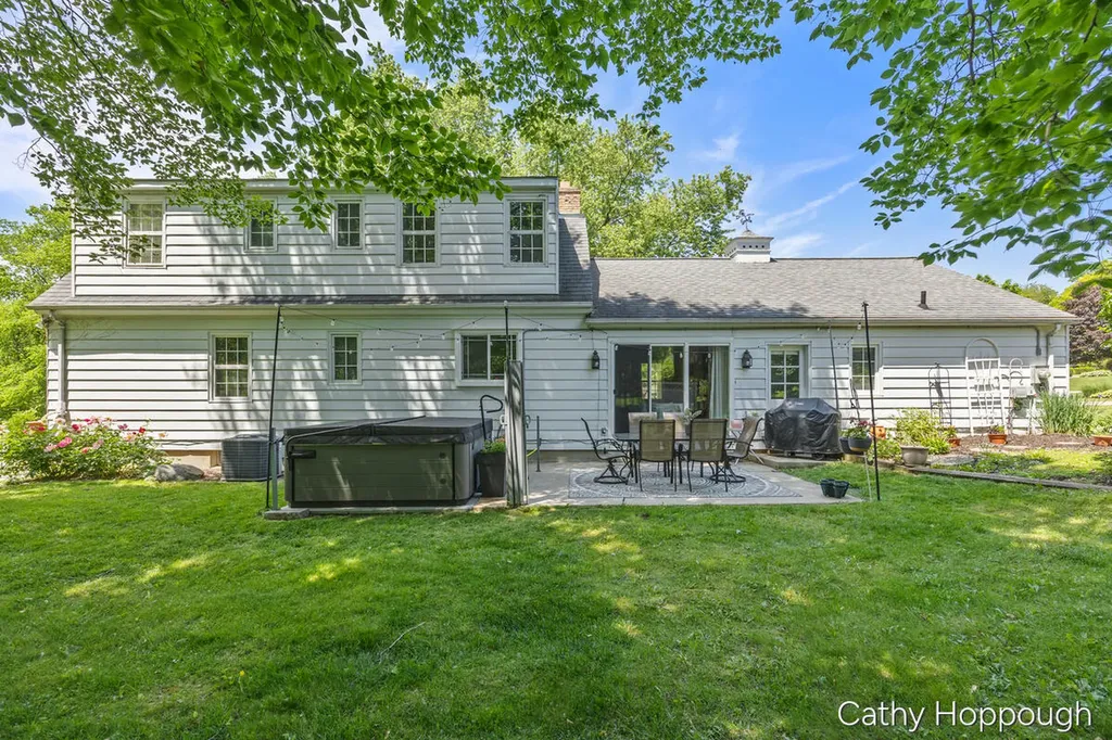 752 Ridgewood Drive Ionia City MI 48846