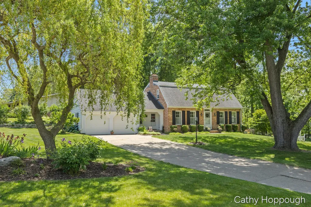 752 Ridgewood Drive Ionia City MI 48846