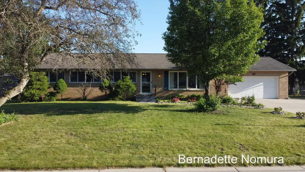 1906 Andrew Street SE Kentwood City MI 49508