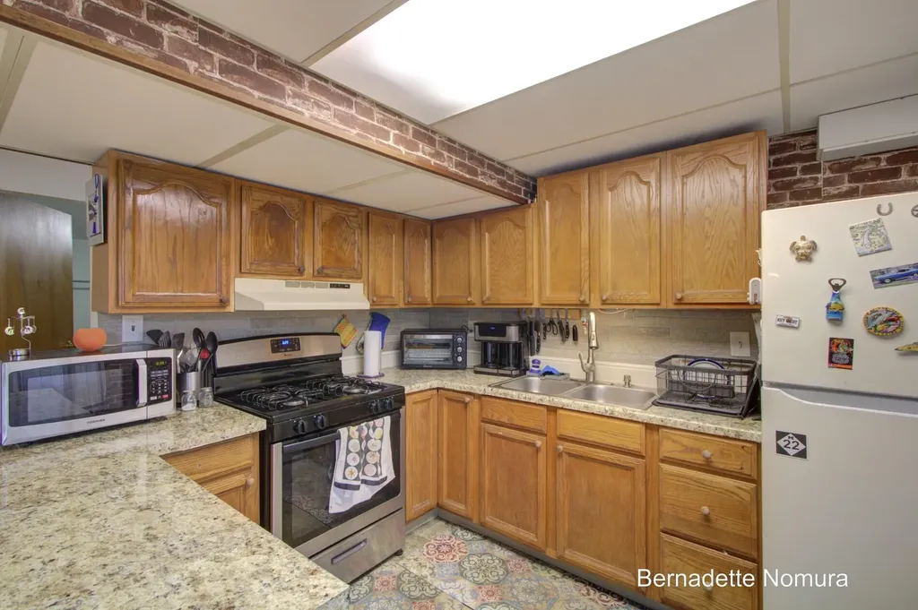 1906 Andrew Street SE Kentwood City MI 49508