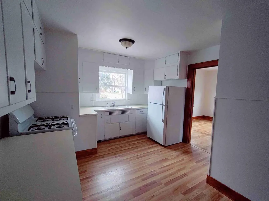 360 W Hume Avenue Muskegon Heights City MI 49444
