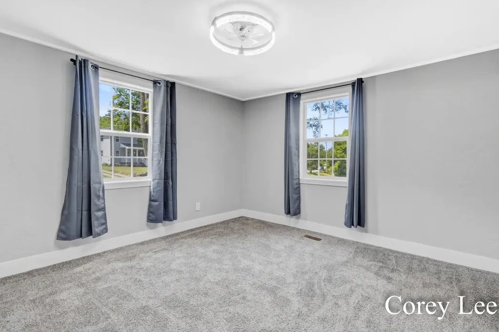 536 Ionia Street Belding City MI 48809
