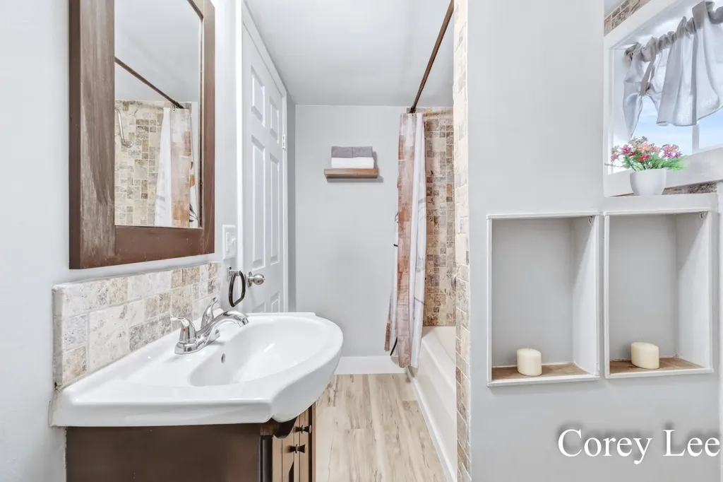 536 Ionia Street Belding City MI 48809