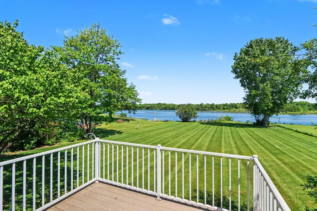 9555 Miller Drive Comstock Charter Township MI 49053