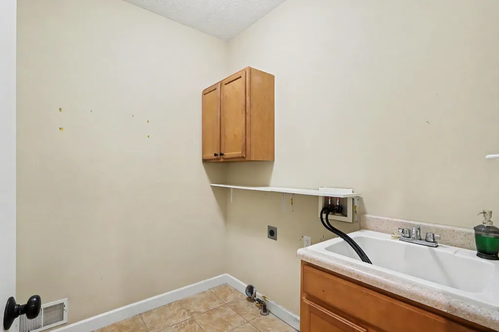 9555 Miller Drive Comstock Charter Township MI 49053
