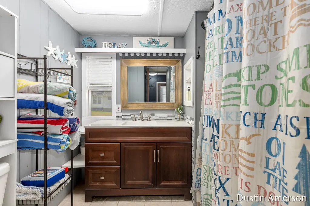 72 Sundago Park Street Hastings Charter Township MI 49058
