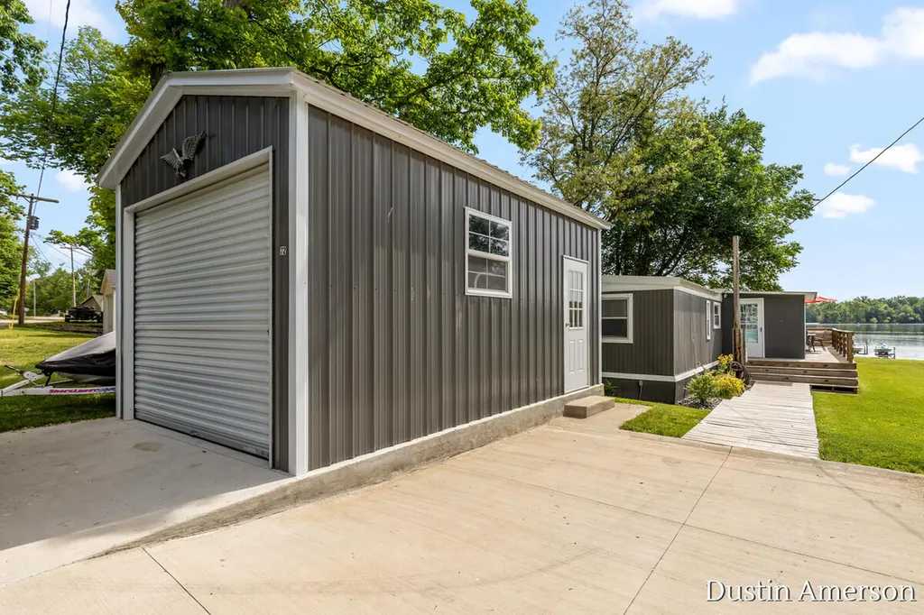 72 Sundago Park Street Hastings Charter Township MI 49058