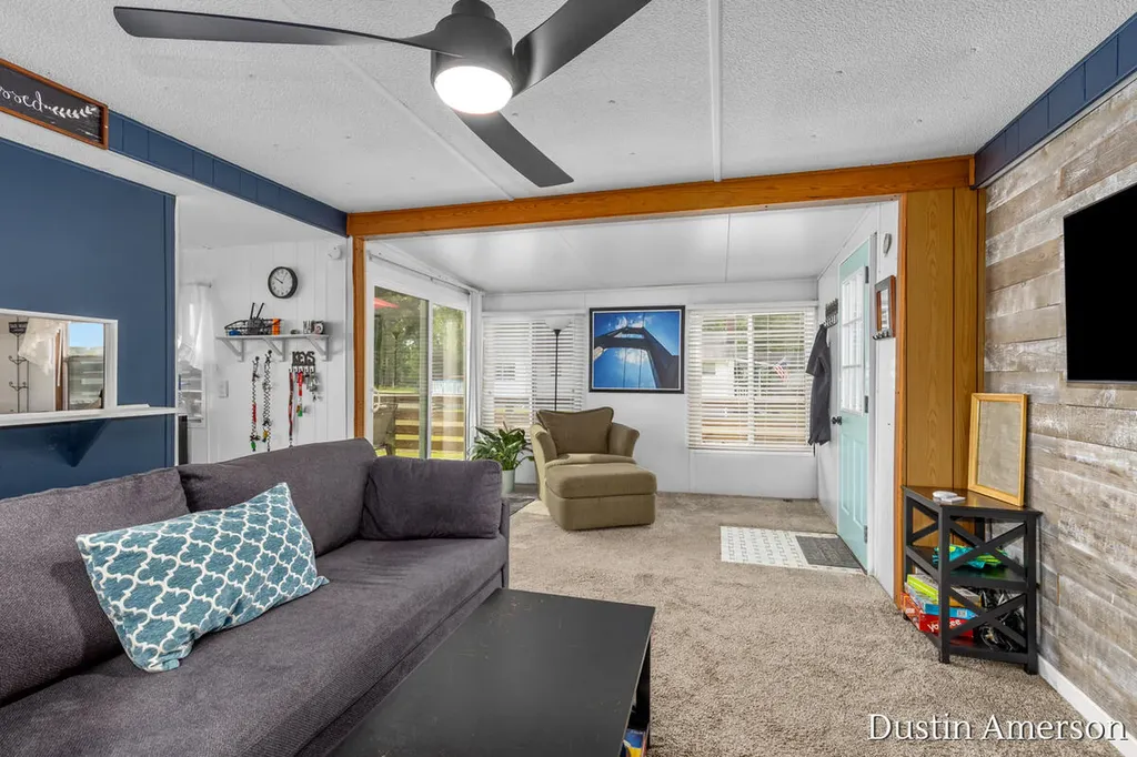 72 Sundago Park Street Hastings Charter Township MI 49058
