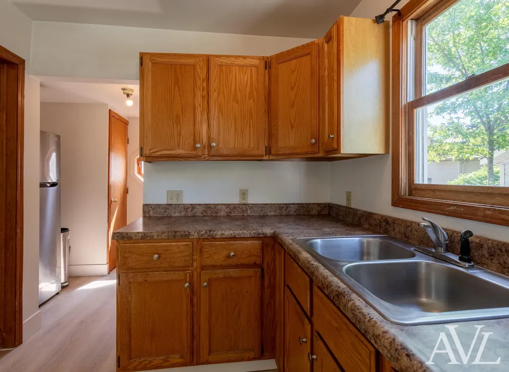 826 Lincoln Avenue NW Grand Rapids City MI 49504