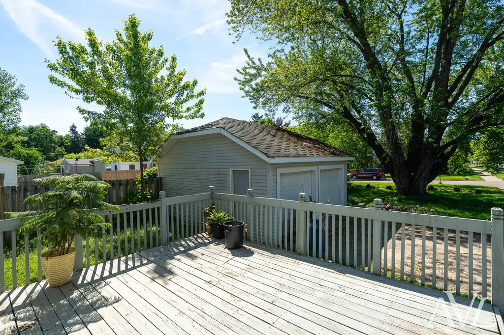 826 Lincoln Avenue NW Grand Rapids City MI 49504