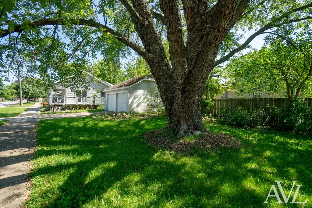 826 Lincoln Avenue NW Grand Rapids City MI 49504