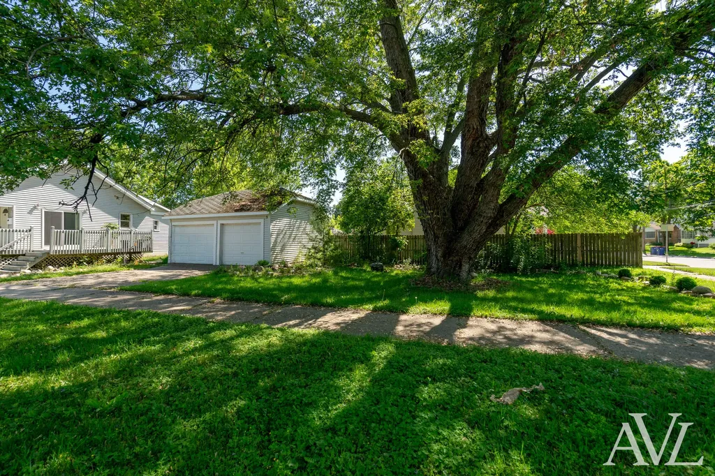 826 Lincoln Avenue NW Grand Rapids City MI 49504