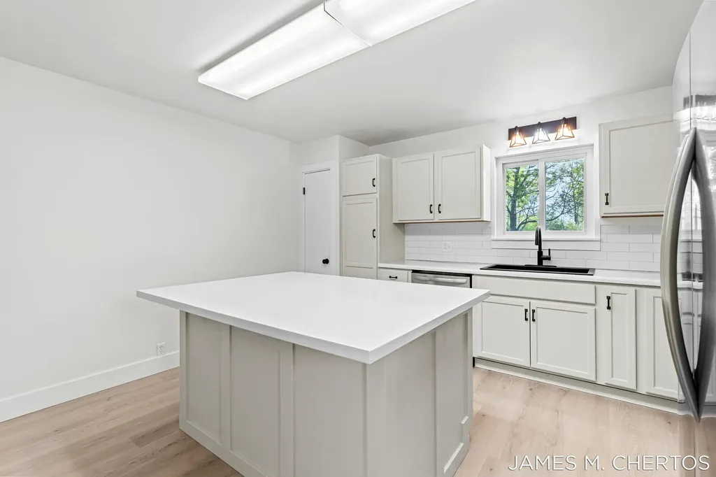 228 South Street Spring Lake Village MI 49456
