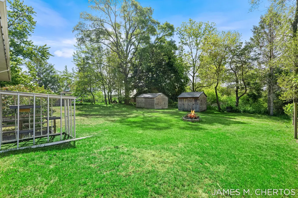 228 South Street Spring Lake Village MI 49456