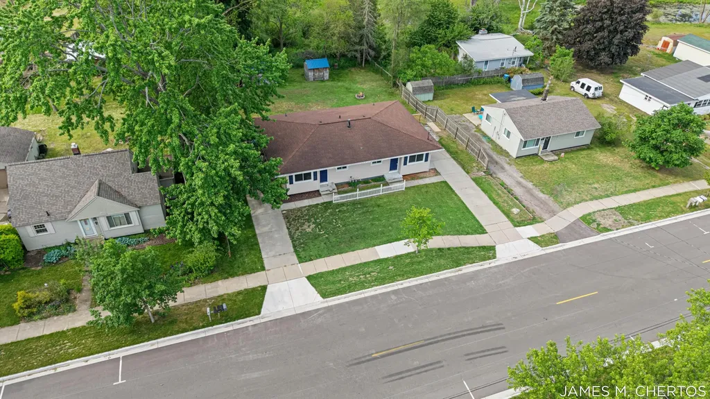 228 South Street Spring Lake Village MI 49456