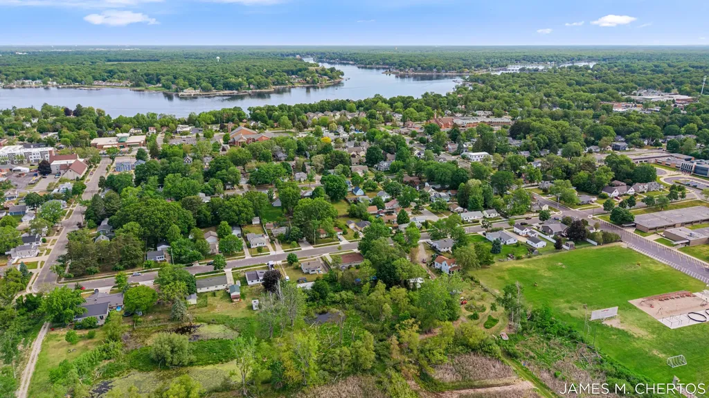 228 South Street Spring Lake Village MI 49456