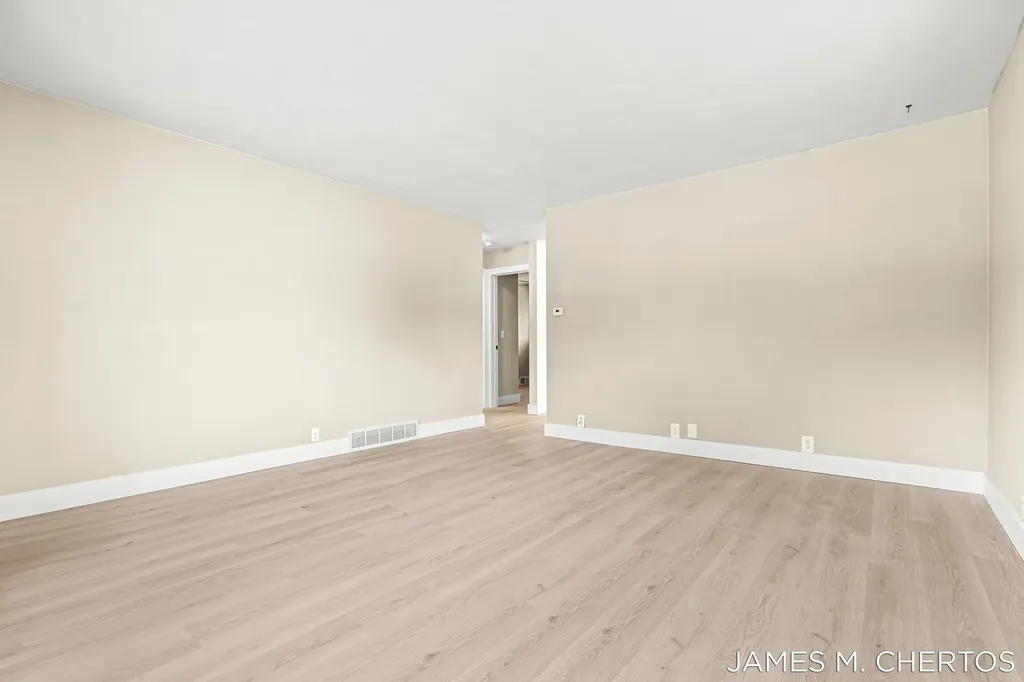 228 South Street Spring Lake Village MI 49456
