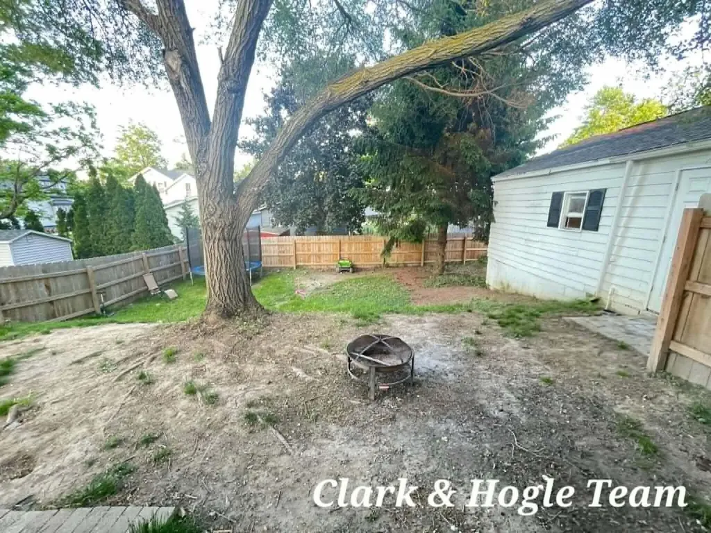 105 S Prospect Street St. Johns City MI 48879