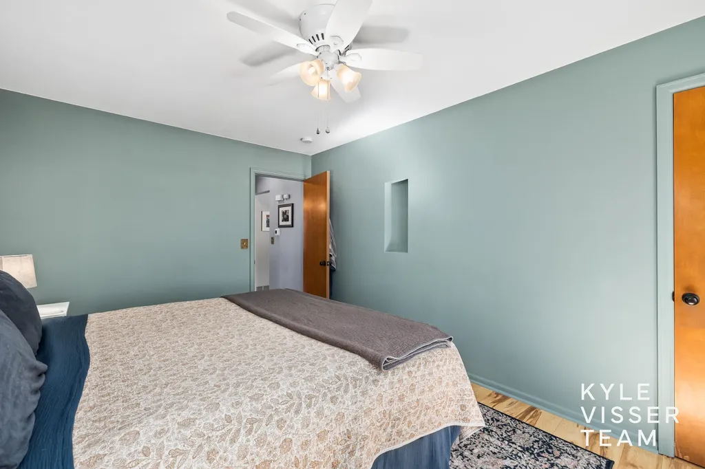 805 Rosewood Avenue SE East Grand Rapids City MI 49506