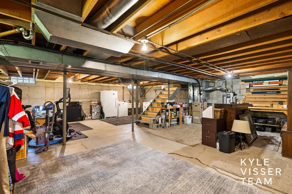 805 Rosewood Avenue SE East Grand Rapids City MI 49506