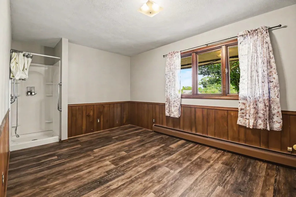 5269 Kenowa Avenue SW Georgetown Charter Township MI 49418