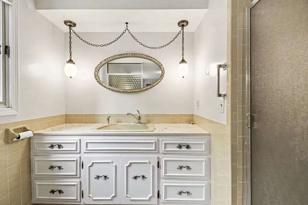 5269 Kenowa Avenue SW Georgetown Charter Township MI 49418