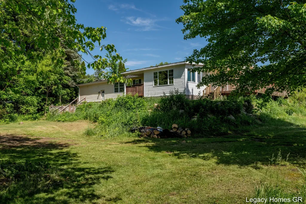4621 Baker Road Bloomingdale Township MI 49055