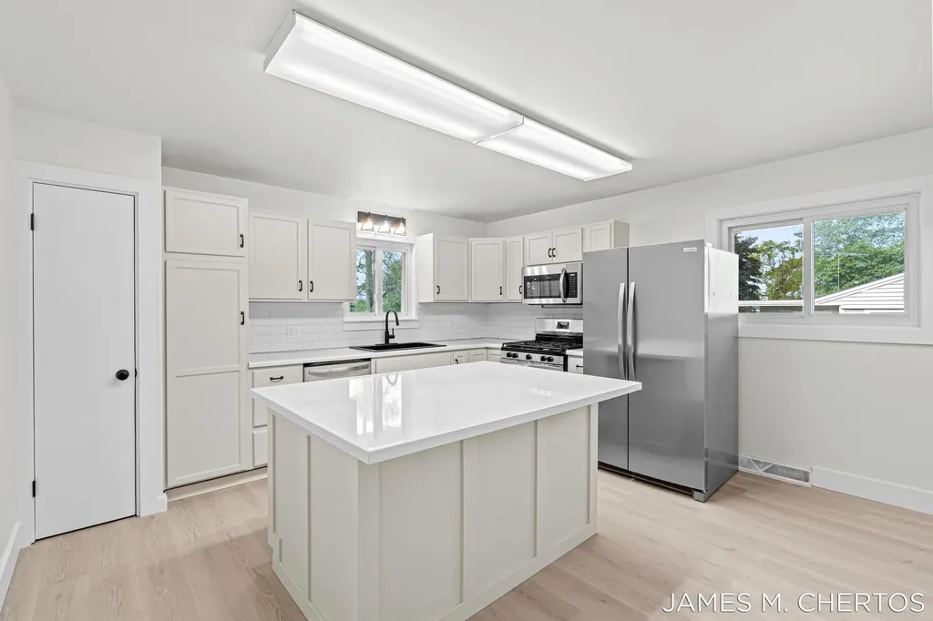 228 South Street Spring Lake Village MI 49456