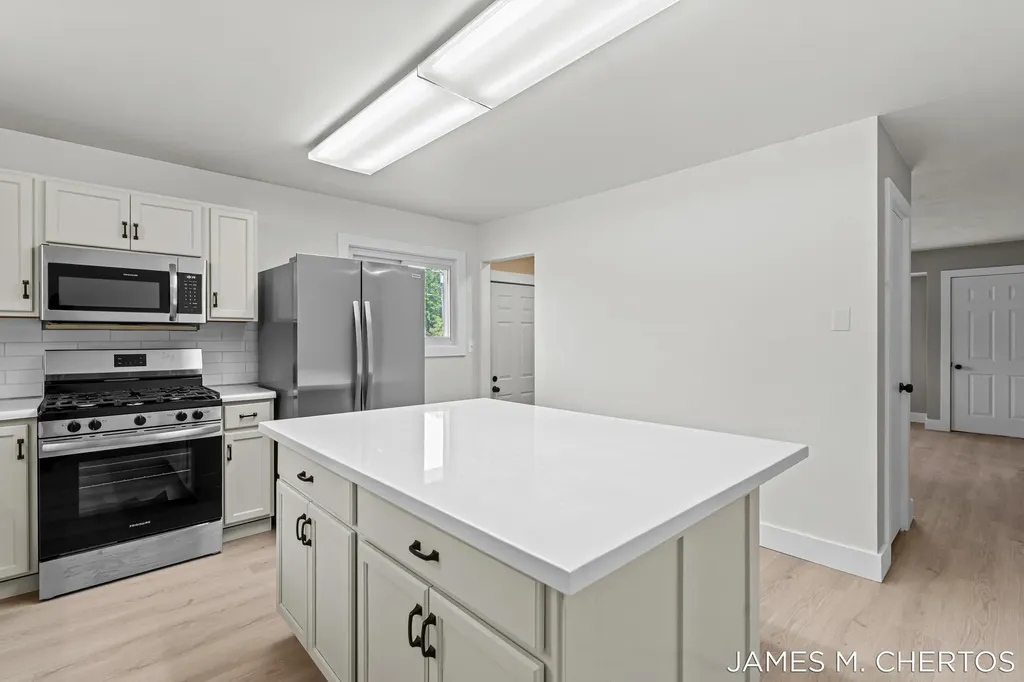 228 South Street Spring Lake Village MI 49456