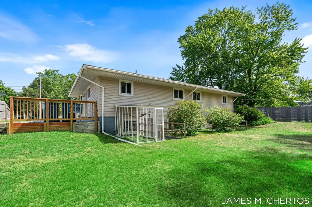 228 South Street Spring Lake Village MI 49456