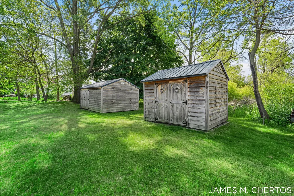 228 South Street Spring Lake Village MI 49456