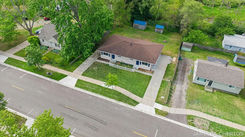 228 South Street Spring Lake Village MI 49456