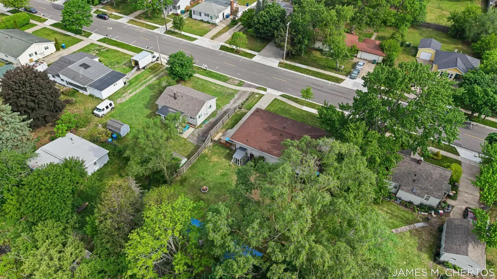 228 South Street Spring Lake Village MI 49456