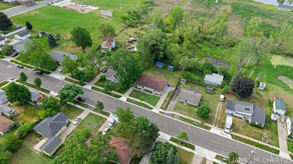 228 South Street Spring Lake Village MI 49456