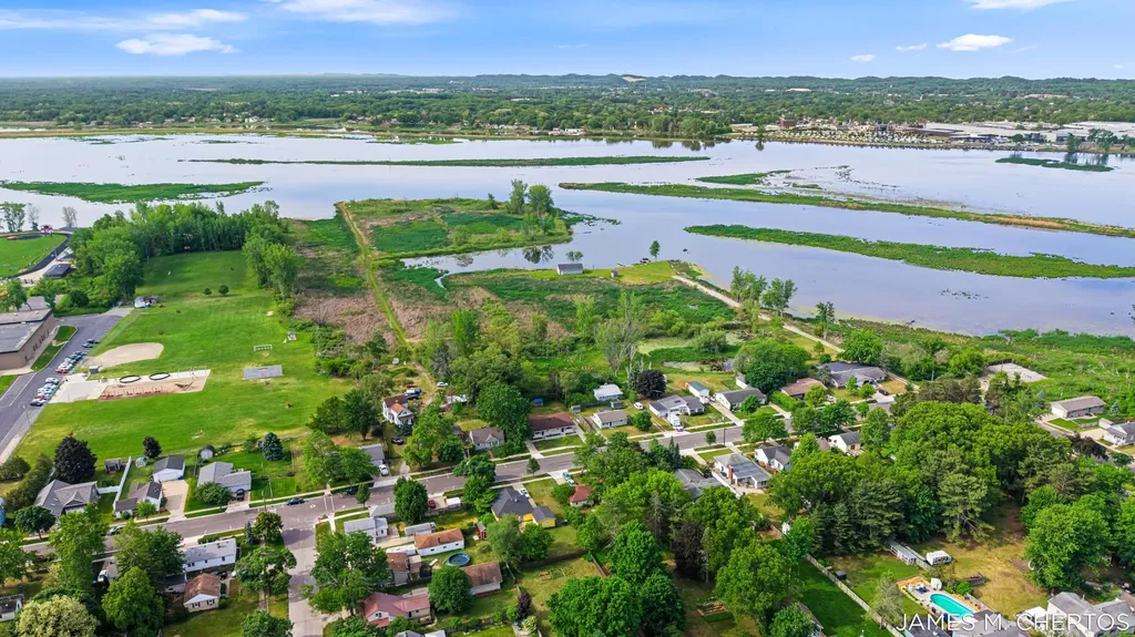 228 South Street Spring Lake Village MI 49456